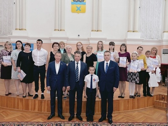 В Оренбурге наградили победителей конкурса «Герои России – Герои нашего двора»