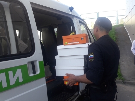 250 пар обуви арестовали приставы у жительницы Чебоксар