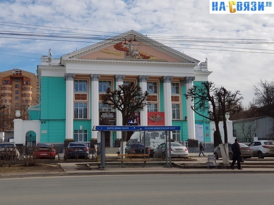 Жители Чебоксар отказались переименовывать остановку «Русский драмтеатр»