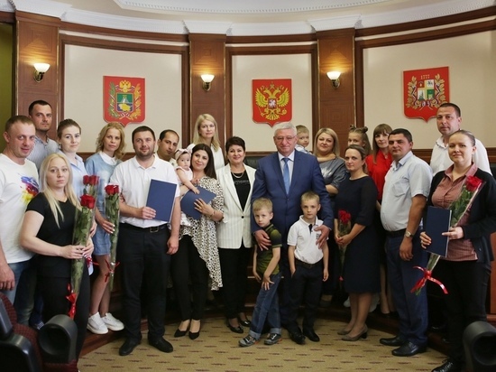 Десять ставропольских семей справят новоселье