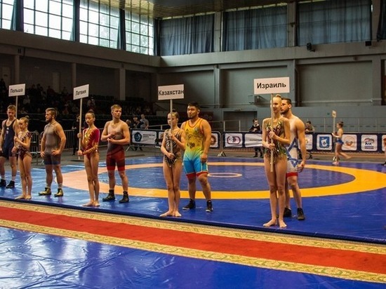 В Калининград прибыли борцы из 14 стран на международный турнир