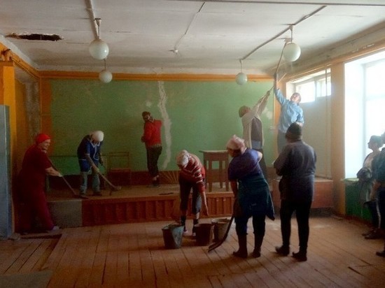 В Тверской области жители подготовили Дом досуга к ремонту