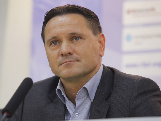 Дмитрий Аленичев уйдет с поста главного тренера ФК Дмитрий Аленичев уйдет с поста главного тренера ФК