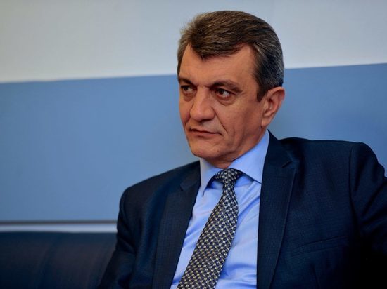 Сергей Меняйло потребовал у правительства Хакасии пересмотреть расходы на аппарат и СМИ