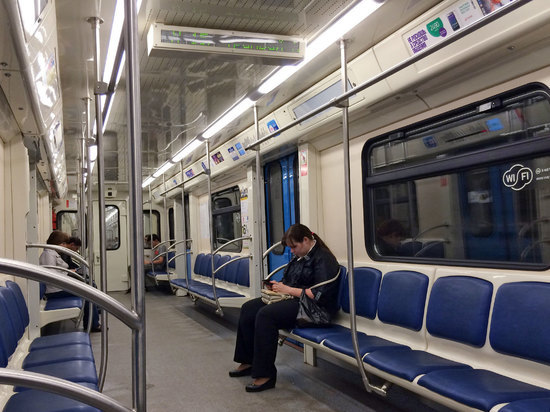 Оскорбляет ли людей старшего возраста предложение сесть в метро?