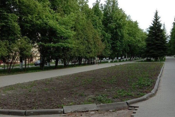 Улицы города новомосковска тульской. Улица Московская Новомосковск. Улица Московская Новомосковск Тульская область. Московская 15 Новомосковск Тульская область. Бульвары Новомосковска.