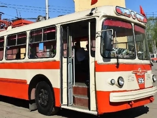 В Кирове восстанавливают ретро-троллейбус