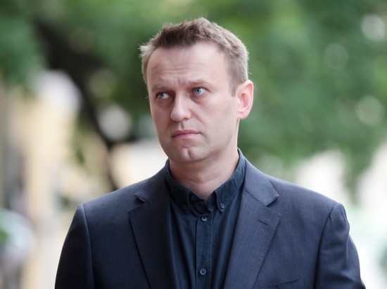 Суд снял арест со счетов Навального