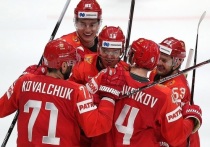 В Братиславе проходит матч 1/4 финала чемпионата мира по хоккею Россия - США. Победитель выйдет в полуфинал.