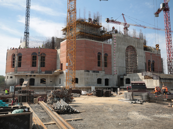 «МК» посмотрел, как идет строительство главного храма Вооруженных сил России