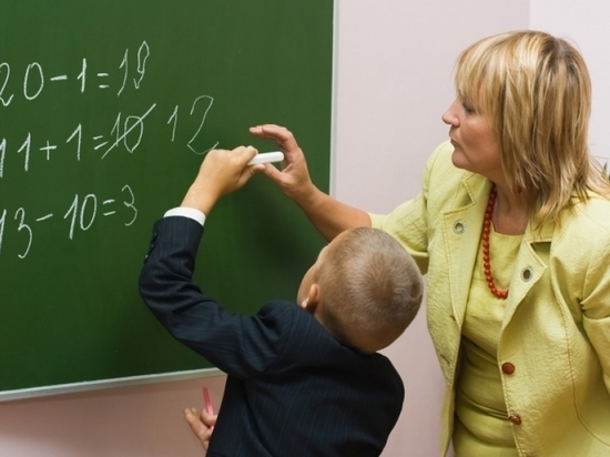 Участникам всероссийской акции предложили сказать «спасибо» своим учителям