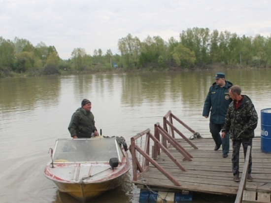 Вода ушла с подтопленных участков в Алтайском крае, но ожидается в двух других районах