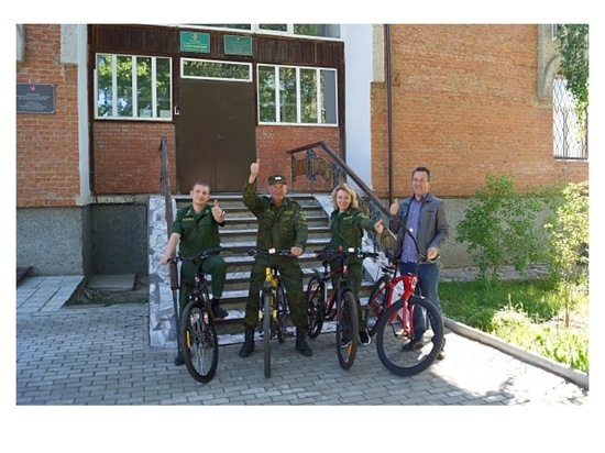 Специалисты филиала «Русский лес» доехали до работы на велосипеде