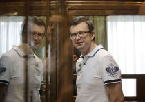 Приговоренный в прошлом году к 5,5 года бывший замруководителя управления СК по Москве Денис Никандров, в пятницу, 24 мая, был выпущен на свободу