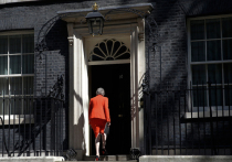 Глава британского правительства Тереза Мэй после встречи с главами МВД и Форин офиса объявила, что 7 июня покинет пост лидера Консервативной партии