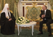 Президент Владимир Путин в пятницу поздравил патриарха Московского и всея Руси Кирилла с именинами
