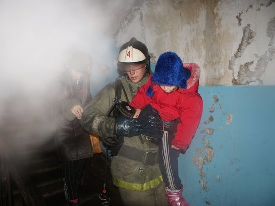 В Саранске из-за пожара в четырехэтажном доме эвакуировали 11 человек