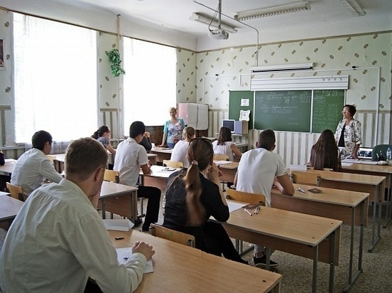 Школьники Волгоградской области сдают ЕГЭ