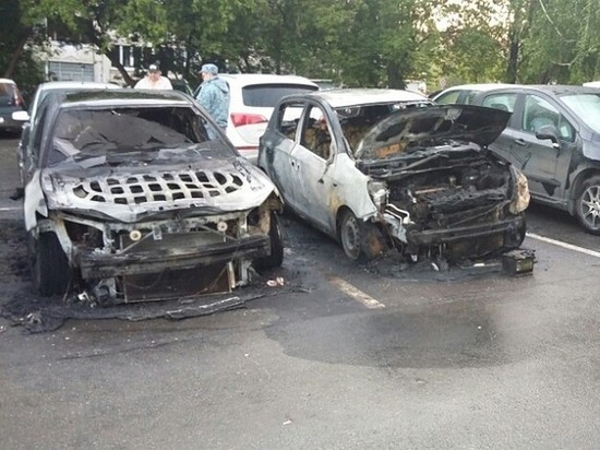 В Ижевске неизвестные подожгли 4 автомобиля