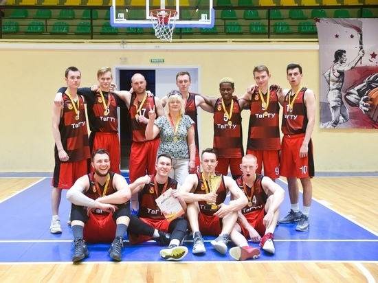 Политеховская мужская сборная по баскетболу стала чемпионом Твери