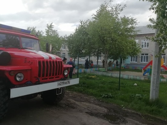 В Каменске-Уральском произошел пожар в социально-реабилитационном центре для несовершеннолетних