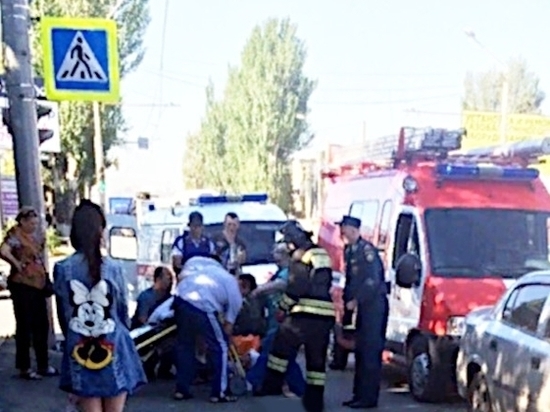В Ростове-на-Дону водитель сбил 18-летнего парня на пешеходном переходе