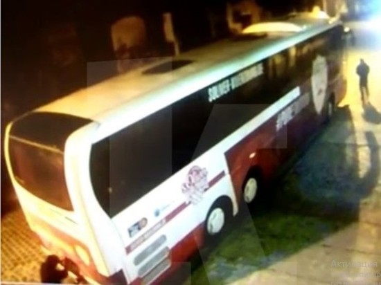 В Черняховске с немецкого туристического автобуса сорвали номера