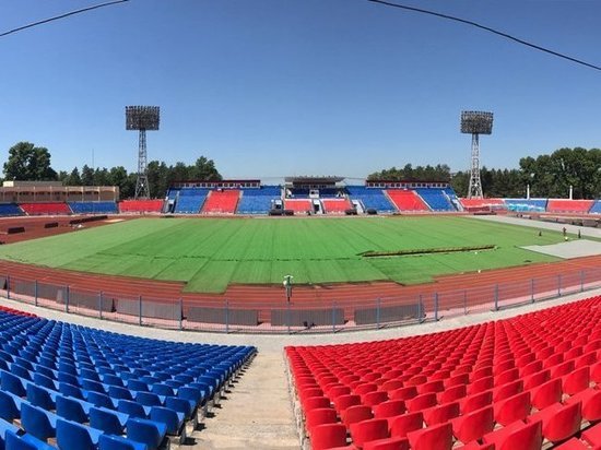 На стадионе Хабаровска продолжается строительство восточной трибуны