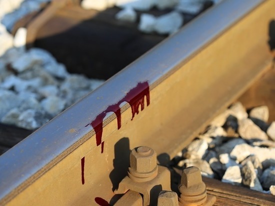 Грузовой поезд сбил пешехода в Белореченском районе