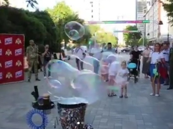 «Мыльный флешмоб» для детей устроили в Чечне