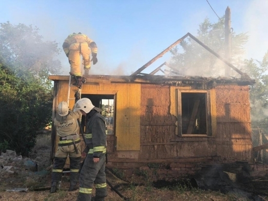 В Астрахани горела квартира в многоэтажном доме