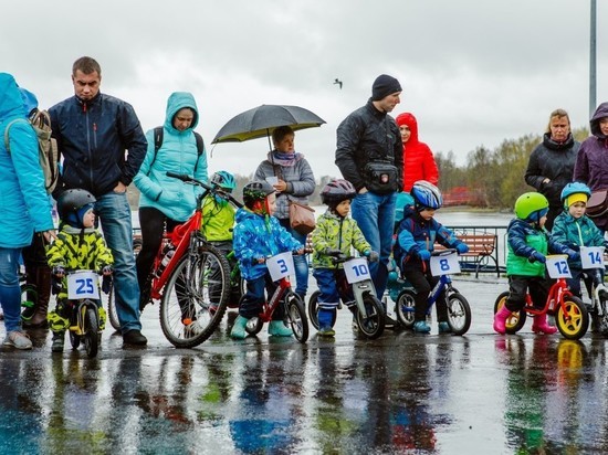 В дождливом Мурманске состоялся детский праздник спорта