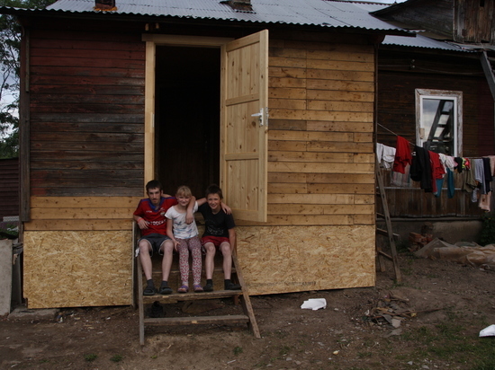 Жители Тверской области помогли через благофонд многодетному отцу-одиночке