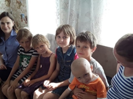Рязанские следователи навестили чучковского школьника, спасшего братика и сестер на пожаре