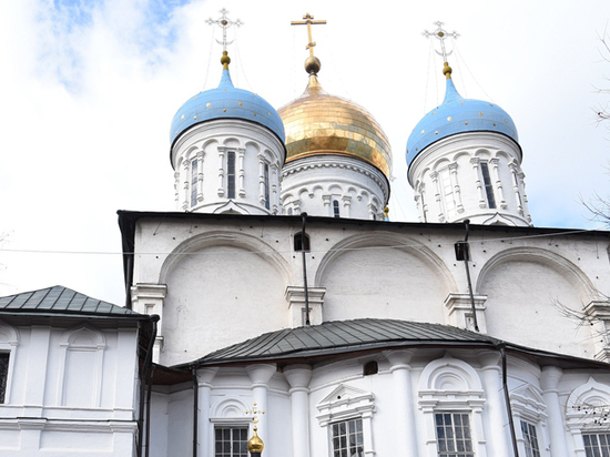 По данным наших источников, мощи цесаревича и великой княжны находятся на территории Новоспасского монастыря