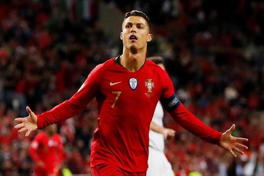 Португалия обыграла Швейцарию в полуфинале Лиги наций, 3 гола забил Роналду