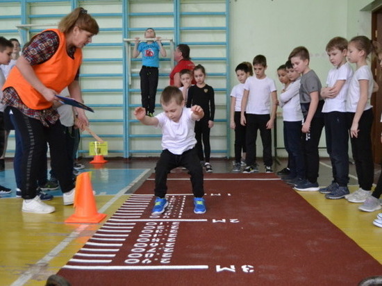 В школах Ивановской области модернизируют спортплощадки и спортивные залы