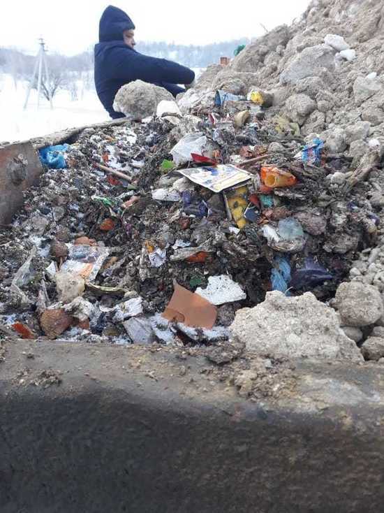 За привезенный мусор в Товарково москвичи дали взятку в 1 млн рублей