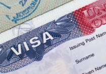Госдепартамент ввел новые правила получения американской визы: теперь подавшие на неё заявку должны предоставить информацию о своих аккаунтах в социальных сетях, а также номера телефонов за последние пять лет