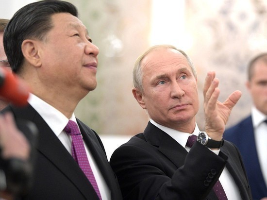 Путин устроил Си Цзиньпину речную прогулку по Питеру
