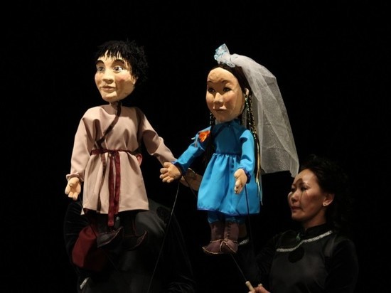 В Улан-Удэ кукольники устроили осужденным мастер-класс