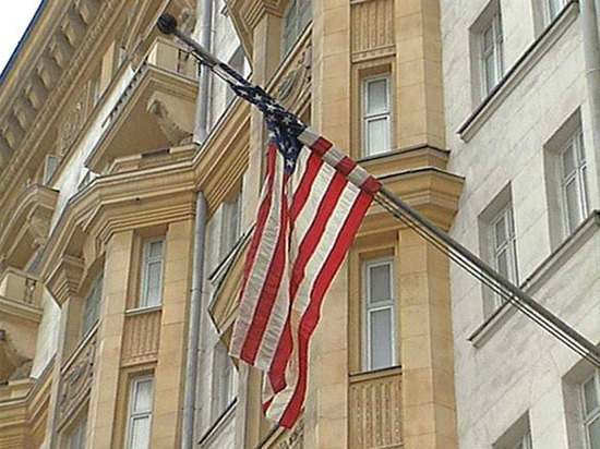 Посольство США отреагировало на отказ свердловских вузов от американских программ