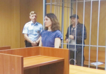 Маленькой сенсацией закончилось 7 июня заседание в Пресненском районном суде, где избирали меру пресечения подозреваемым в убийстве продюсера Шабтая Калмановича, которое было совершено почти 10 лет назад