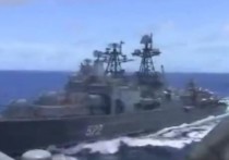 Западные пользователи сети оценили реакцию экипажа корабля «Адмирал Виноградов» на инцидент с крейсером ВМС США в Восточно-Китайском море