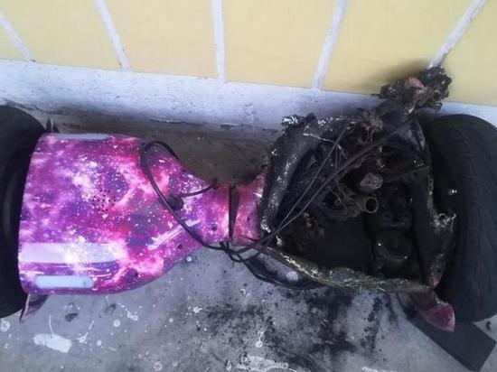 В Калининградской области сгорели «Мерседес» и гироскутер