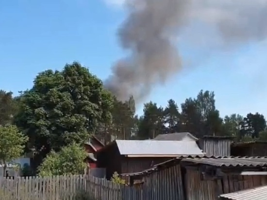 В Максатихинском районе Тверской области огонь уничтожил 16 строений