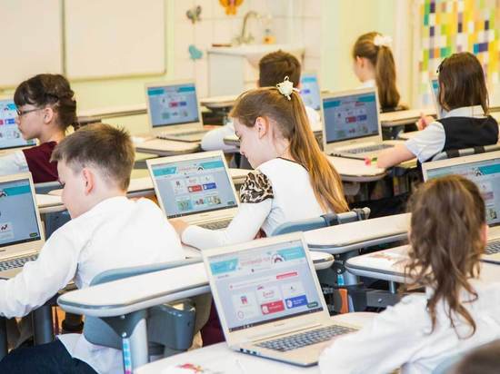 Югорские школьники будут учиться на онлайн-платформах