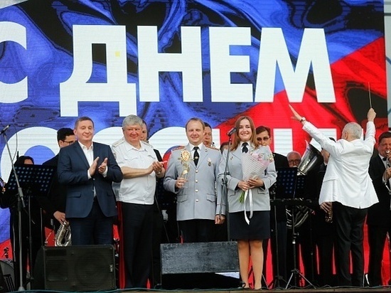 Гала-концертом завершился в Волгограде в День России фестиваль «Щит и Лира»