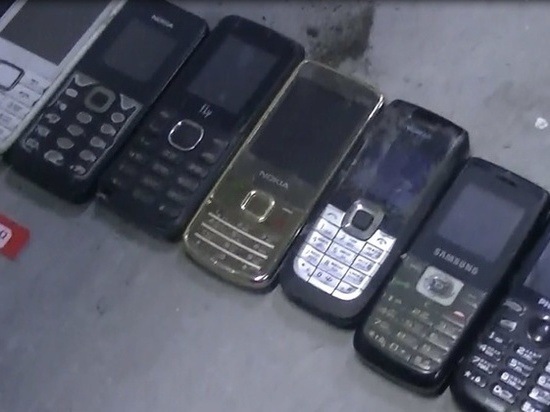 На территорию кузбасской колонии попытались ввезти девять мобильных телефонов