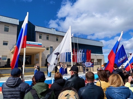 День России в Салехарде отметили играми, митингом и концертами